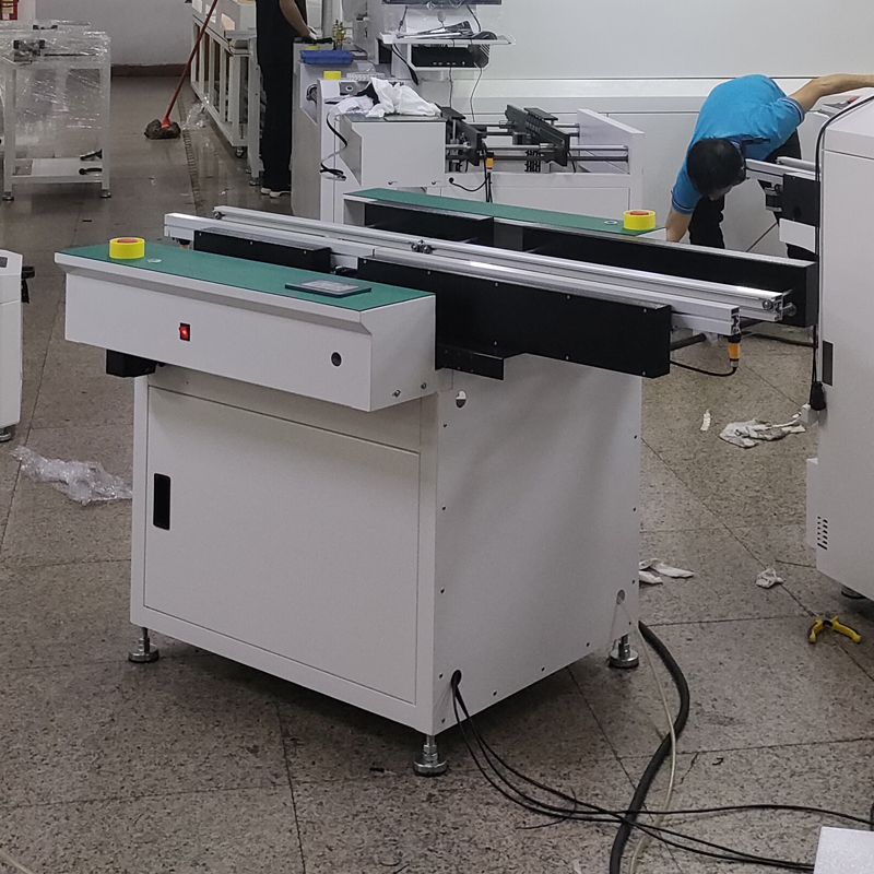 亚博伸缩升降接驳台