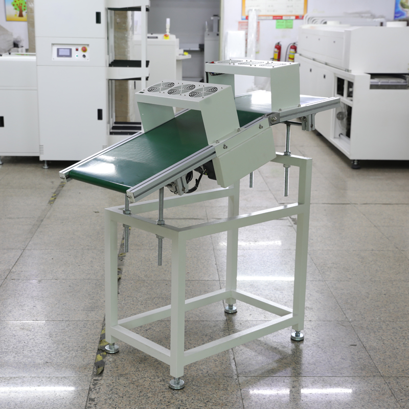 SMT设备亚博波峰焊出板机